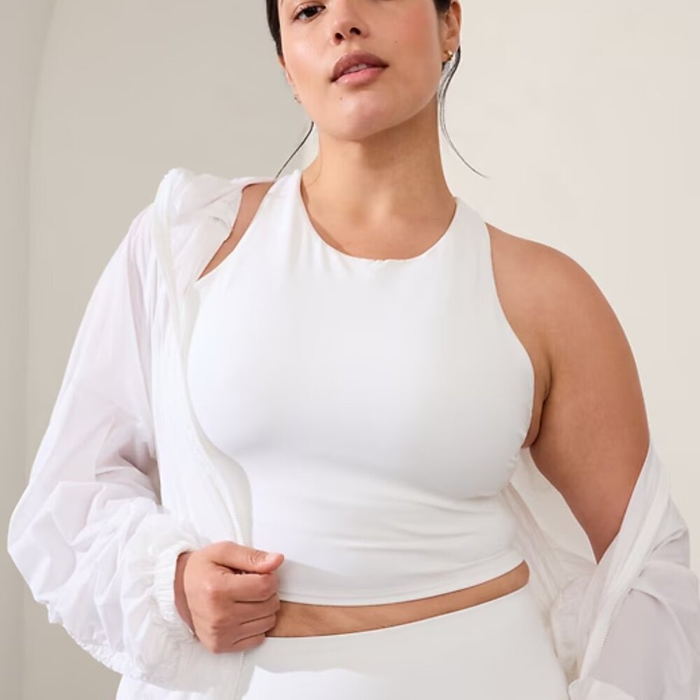 Athleta NWT Conscious Crop D-DD. Size XS.